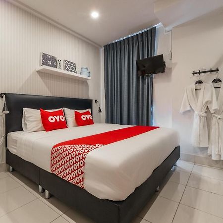 מלון בנגקוק Oyo 960 The Urban Age Deluxe מראה חיצוני תמונה