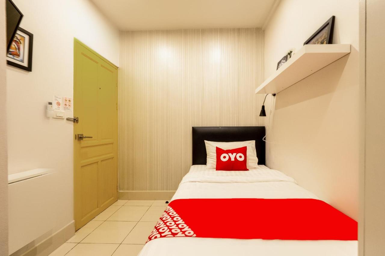 מלון בנגקוק Oyo 960 The Urban Age Deluxe מראה חיצוני תמונה